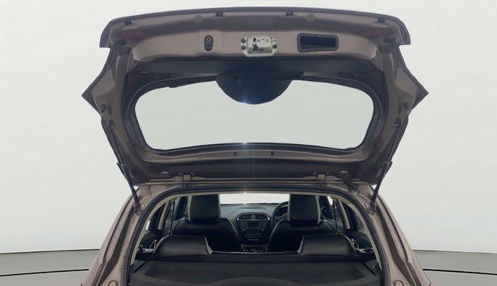 2018 Tata Tiago XZA PETROL, Petrol, Automatic, 10,694 km, Boot Door Open