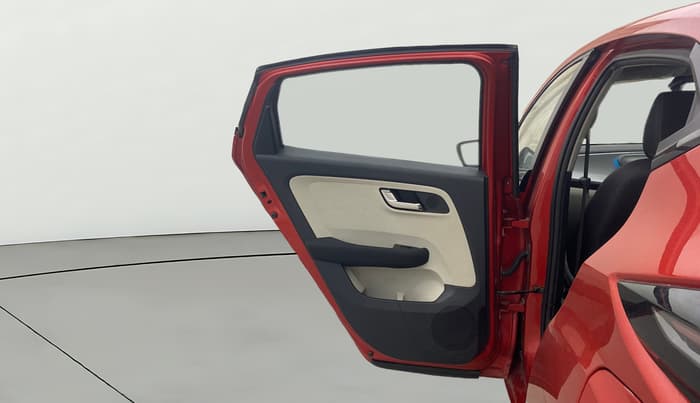 2022 Tata ALTROZ XZ PLUS DIESEL, Diesel, Manual, 33,122 km, LHS Rear Door