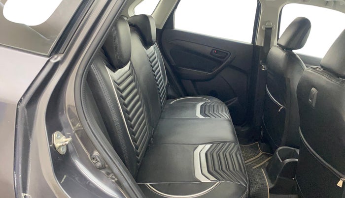 2020 Maruti Vitara Brezza VXI AT SHVS, Petrol, Automatic, 60,281 km, Right Side Rear Door Cabin