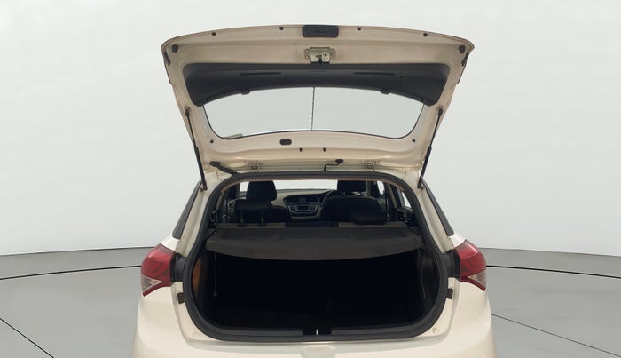 2015 Hyundai Elite i20 ASTA 1.2, Petrol, Manual, 96,427 km, Boot Door Open