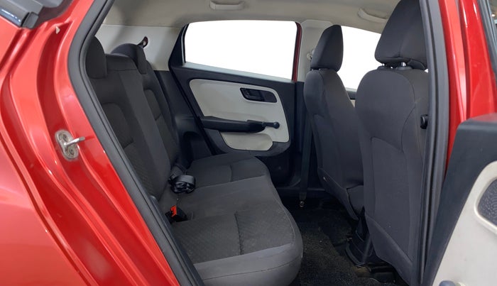 2022 Tata ALTROZ XE DIESEL, Diesel, Manual, 37,776 km, Right Side Rear Door Cabin