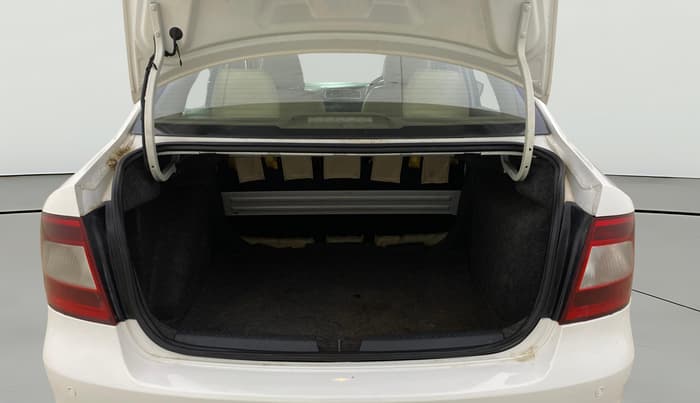 2015 Skoda Rapid ELEGANCE 1.6 MPI MT, Petrol, Manual, 1,27,039 km, Boot Open Zoomed View