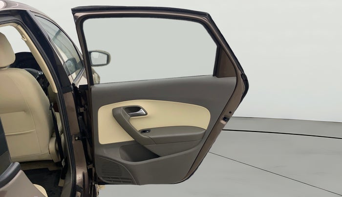 2015 Volkswagen Vento HIGHLINE 1.6 MPI, Petrol, Manual, 68,636 km, RHS Rear Door