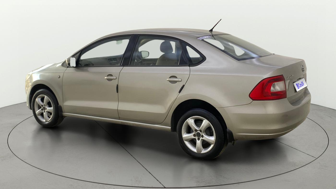 2014 Skoda Rapid 1.6 MPI AMBITION PLUS AT, Petrol, Automatic, 62,551 km, Left Back Diagonal