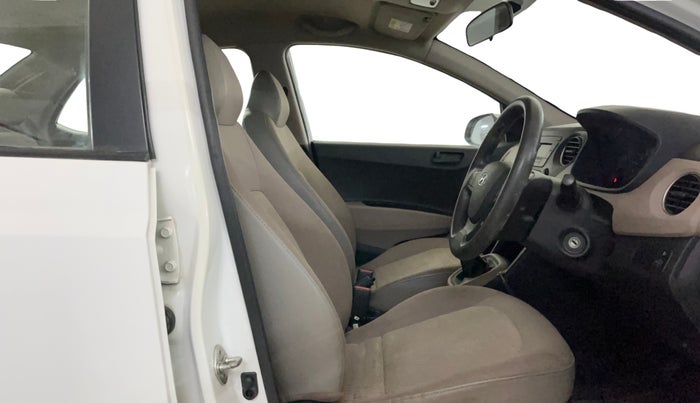 2018 Hyundai Xcent S 1.2, Petrol, Manual, 74,070 km, Right Side Front Door Cabin