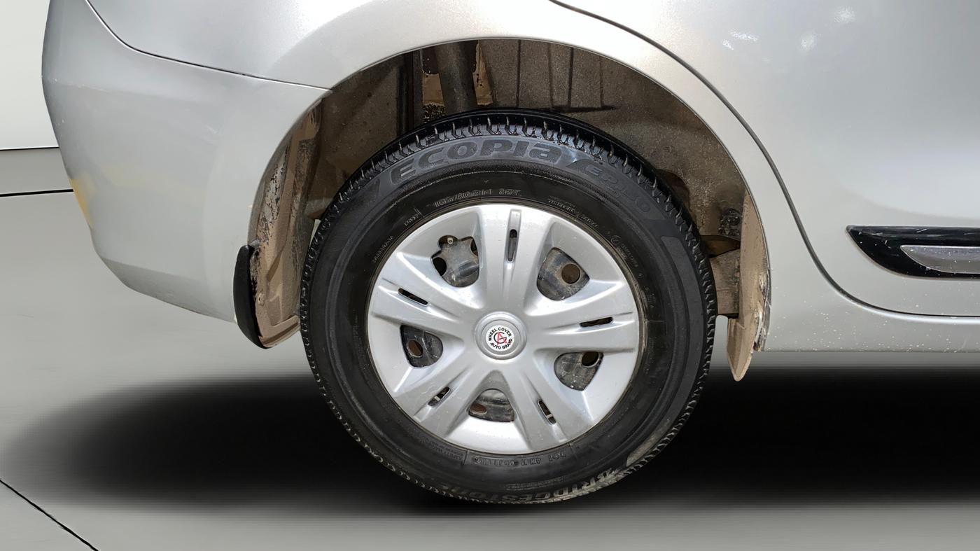 2019 Maruti Dzire VXI, Petrol, Manual, 84,400 km, Right Rear Wheel