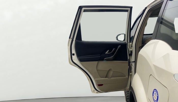 2017 Mahindra XUV500 W10 AT, Diesel, Automatic, 57,695 km, LHS Rear Door