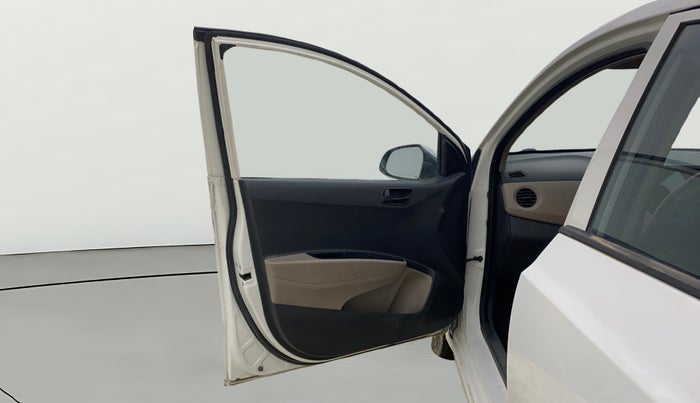 2016 Hyundai Grand i10 MAGNA 1.2 KAPPA VTVT, Petrol, Manual, 1,47,716 km, LHS Front Door