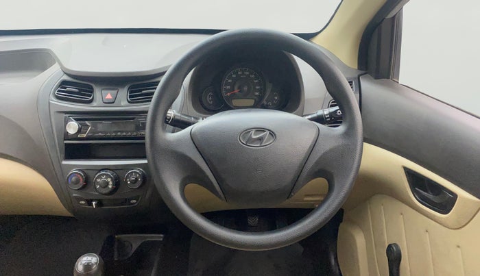 2018 Hyundai Eon D-LITE+, Petrol, Manual, 15,516 km, Steering Wheel Close Up
