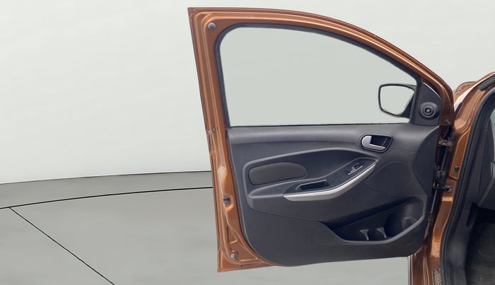 2018 Ford FREESTYLE TREND 1.2 PETROL, Petrol, Manual, 42,255 km, LHS Front Door