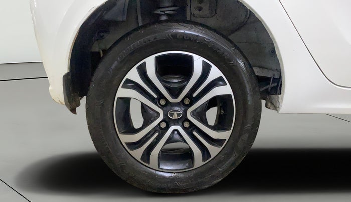 2023 Tata Tiago XT CNG, CNG, Manual, 27,707 km, Right Rear Wheel