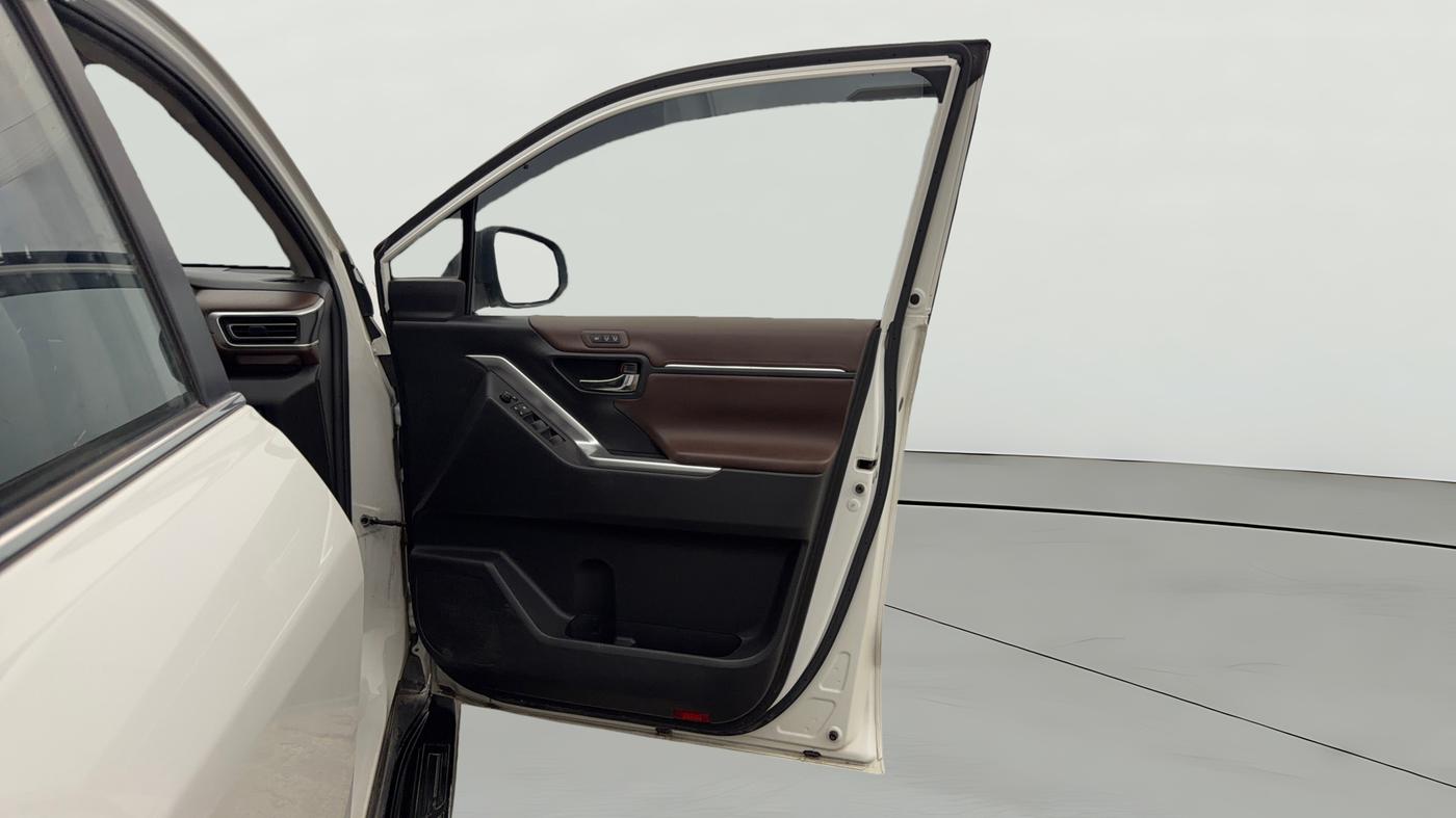 2024 Toyota INNOVA HYCROSS ZX HYBRID 7 STR, Hybrid, Automatic, 24,109 km, RHS Front Door