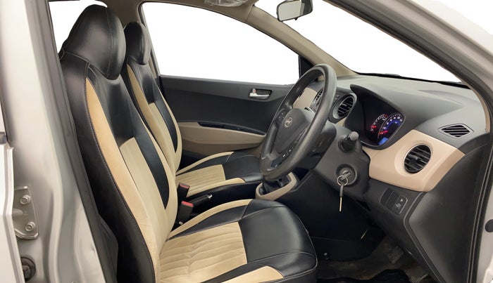 2016 Hyundai Grand i10 SPORTZ 1.2 KAPPA VTVT, Petrol, Manual, 37,395 km, Right Side Front Door Cabin