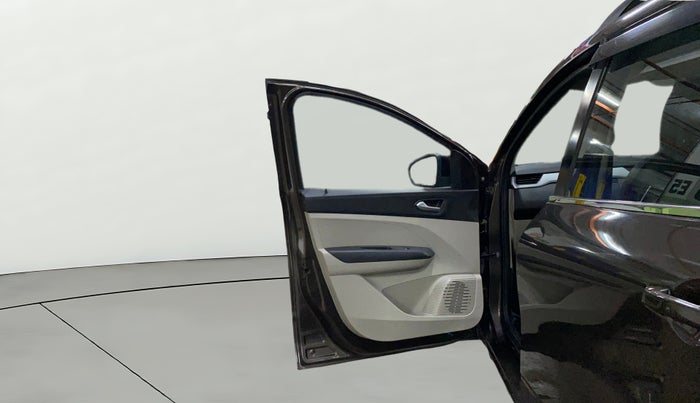 2021 Renault TRIBER RXZ, Petrol, Manual, 32,773 km, LHS Front Door