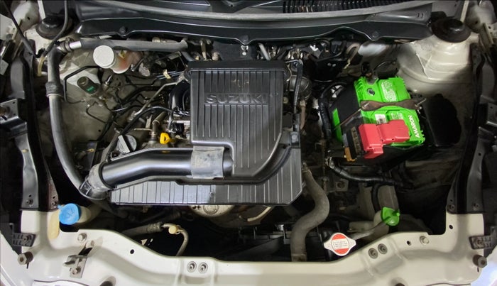 2013 Maruti Swift VXI, Petrol, Manual, 15,032 km, Engine View