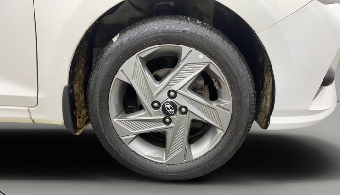 2021 Hyundai Verna SX 1.5 VTVT, Petrol, Manual, 63,756 km, Right Front Wheel