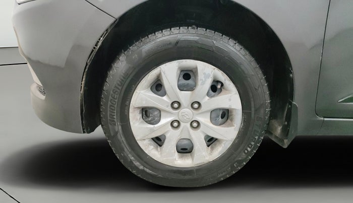 2016 Hyundai Elite i20 SPORTZ 1.2, CNG, Manual, 69,894 km, Left Front Wheel