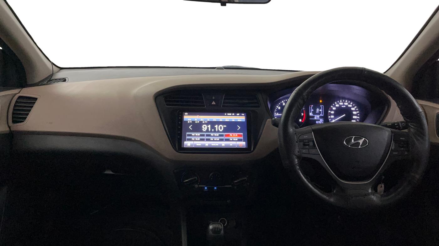 2016 Hyundai Elite i20 MAGNA 1.2, Petrol, Manual, 33,776 km, Dashboard