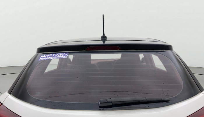 2018 Hyundai Elite i20 ASTA 1.2 (O), Petrol, Manual, 1,22,443 km, Rear Windshield