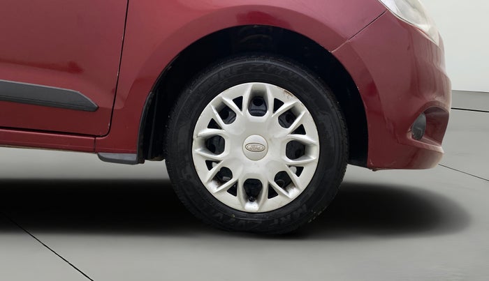 2015 Ford New Figo TREND 1.2 PETROL, Petrol, Manual, 97,235 km, Right Front Wheel