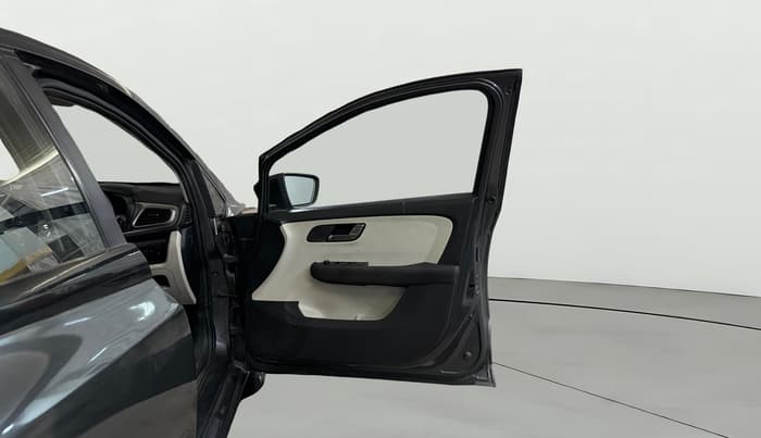 2021 Tata ALTROZ XZ PETROL, Petrol, Manual, 38,358 km, RHS Front Door