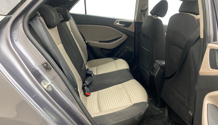 2019 Hyundai Elite i20 ASTA (O) CVT, Petrol, Automatic, 26,844 km, Right Side Rear Door Cabin