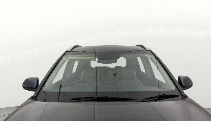 2023 KIA CARENS LUXURY 1.5 TURBO PETROL IMT 7 STR, Petrol, Manual, 29,644 km, Front Windshield