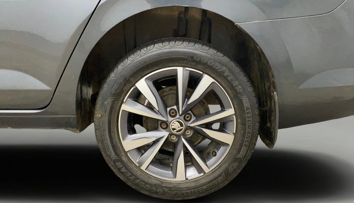2022 Skoda SLAVIA STYLE 1.0L TSI MT, Petrol, Manual, 32,220 km, Left Rear Wheel