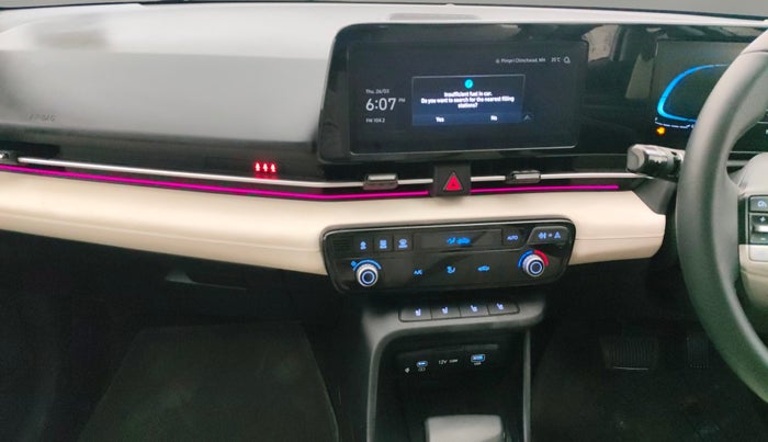 2025 Hyundai Verna SX(O) 1.5 MPI IVT , Petrol, Automatic, 1,398 km, Air Conditioner