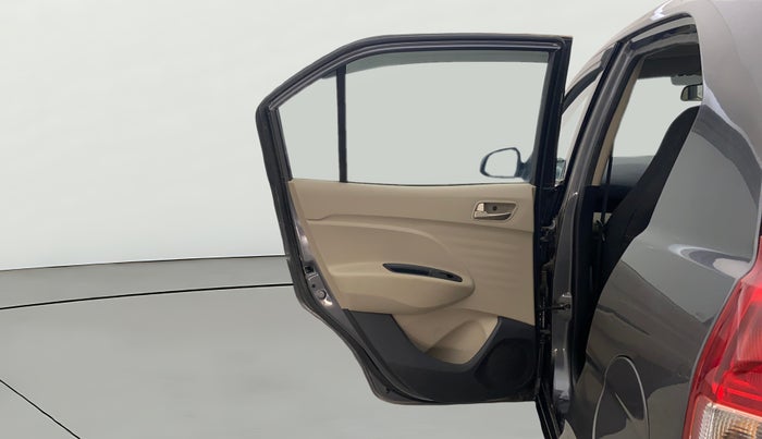 2019 Hyundai NEW SANTRO SPORTZ CNG, CNG, Manual, 94,636 km, LHS Rear Door