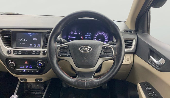 2019 Hyundai Verna 1.6 SX (O) CRDI MT, Diesel, Manual, 68,732 km, Steering Wheel Close Up