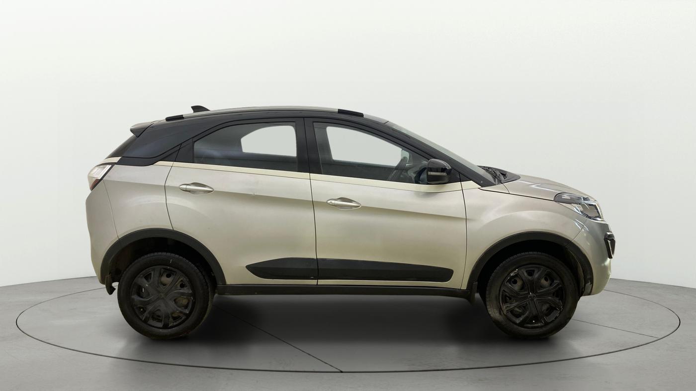 2018 Tata NEXON XT PETROL, Petrol, Manual, 62,008 km, Right Side View