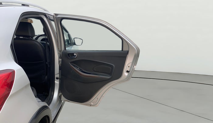 2018 Ford FREESTYLE TITANIUM 1.2 PETROL, Petrol, Manual, 76,412 km, RHS Rear Door