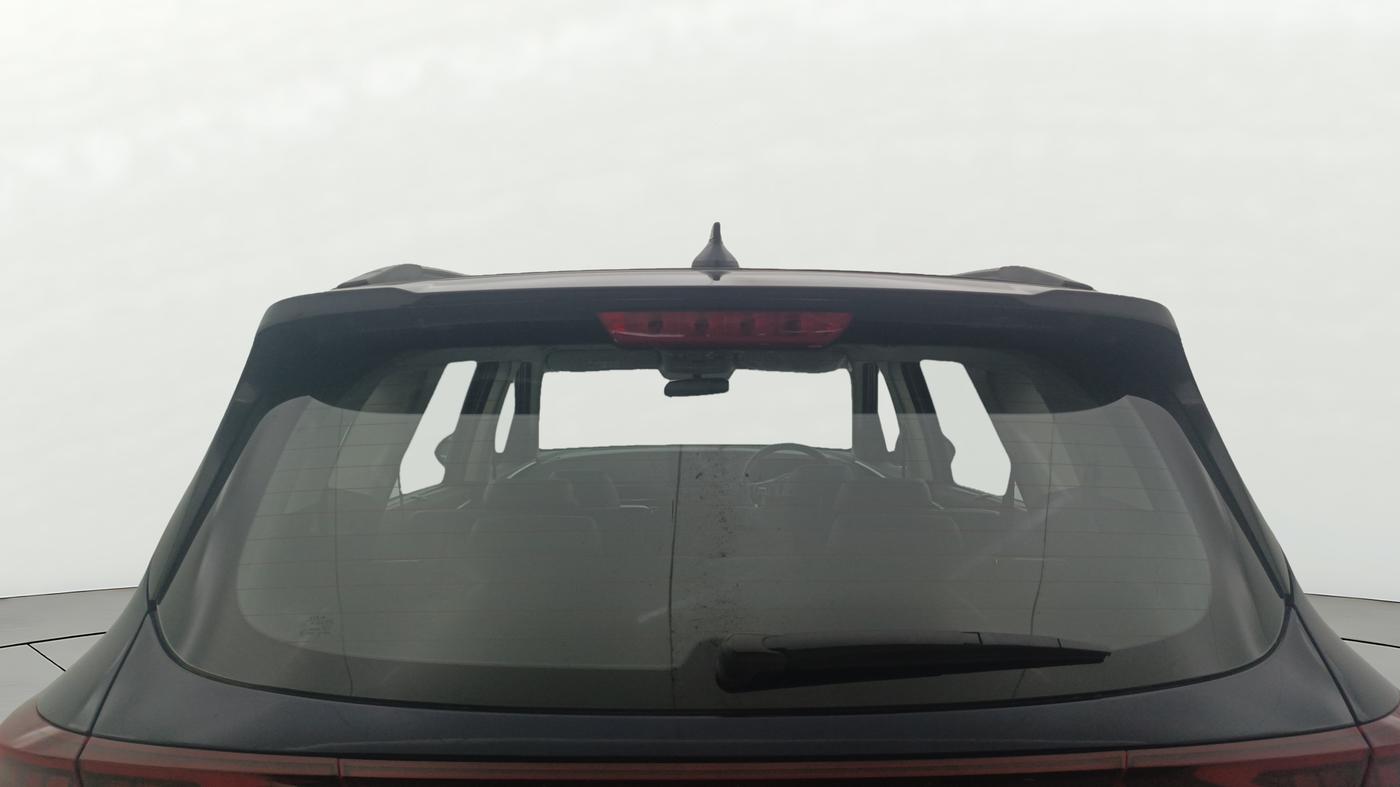 2023 KIA CARENS PRESTIGE PLUS 1.5 PETROL DCT 7 STR, Petrol, Automatic, 15,577 km, Rear Windshield