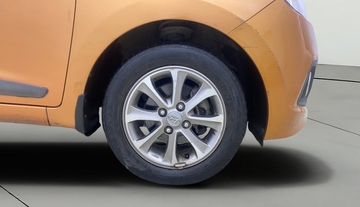 2016 Hyundai Grand i10 ASTA (O) AT 1.2 KAPPA VTVT, Petrol, Automatic, 24,673 km, Right Front Wheel