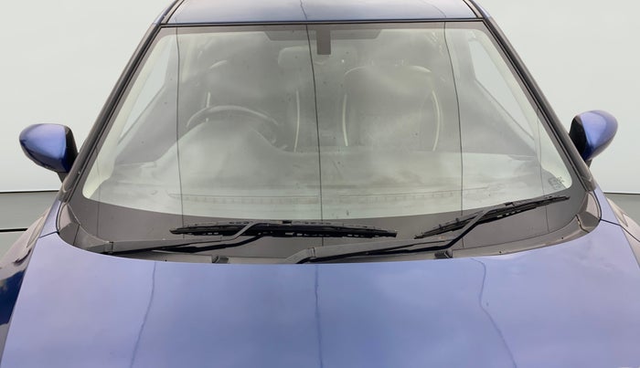 2016 Maruti Baleno ALPHA PETROL 1.2, Petrol, Manual, 52,653 km, Front Windshield