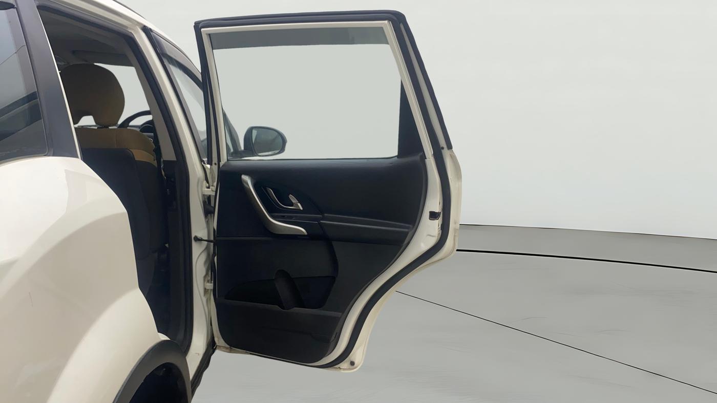 2020 Mahindra XUV500 W9, Diesel, Manual, 69,539 km, RHS Rear Door