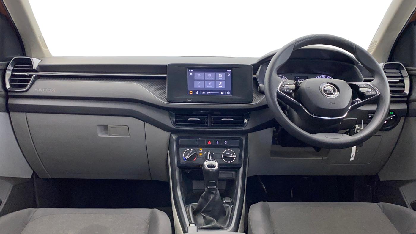 2021 Skoda KUSHAQ ACTIVE 1.0L TSI MT, Petrol, Manual, 53,000 km, Dashboard