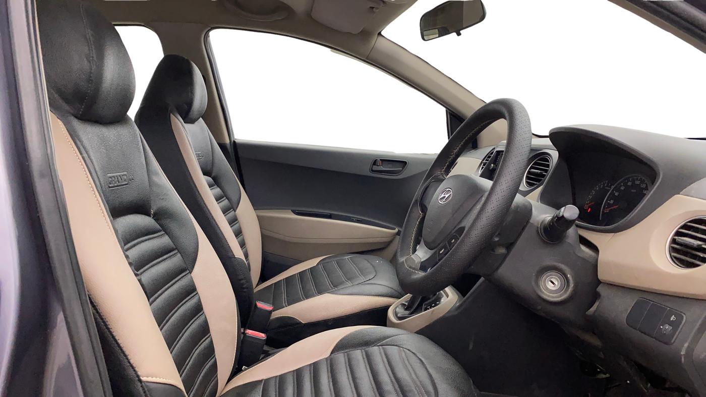 2017 Hyundai Grand i10 MAGNA AT 1.2 KAPPA VTVT, Petrol, Automatic, 67,036 km, Right Side Front Door Cabin