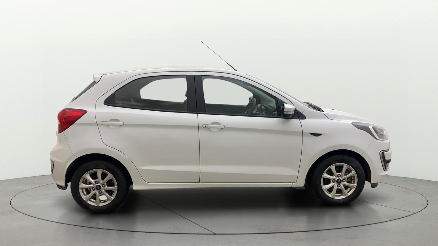 2019 Ford New Figo TITANIUM 1.2 PETROL MT, Petrol, Manual, 43,692 km, Right Side View