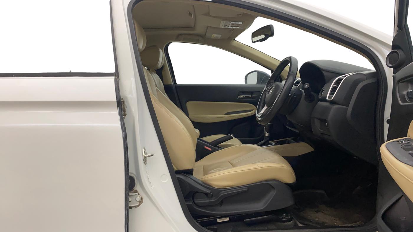 2022 Honda City 1.5L I-VTEC ZX CVT, Petrol, Automatic, 83,559 km, Right Side Front Door Cabin