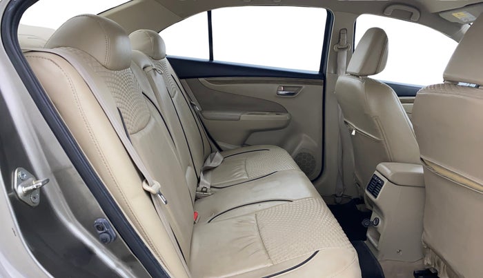 2018 Maruti Ciaz DELTA 1.5 SHVS MT PETROL, Petrol, Manual, 76,985 km, Right Side Rear Door Cabin