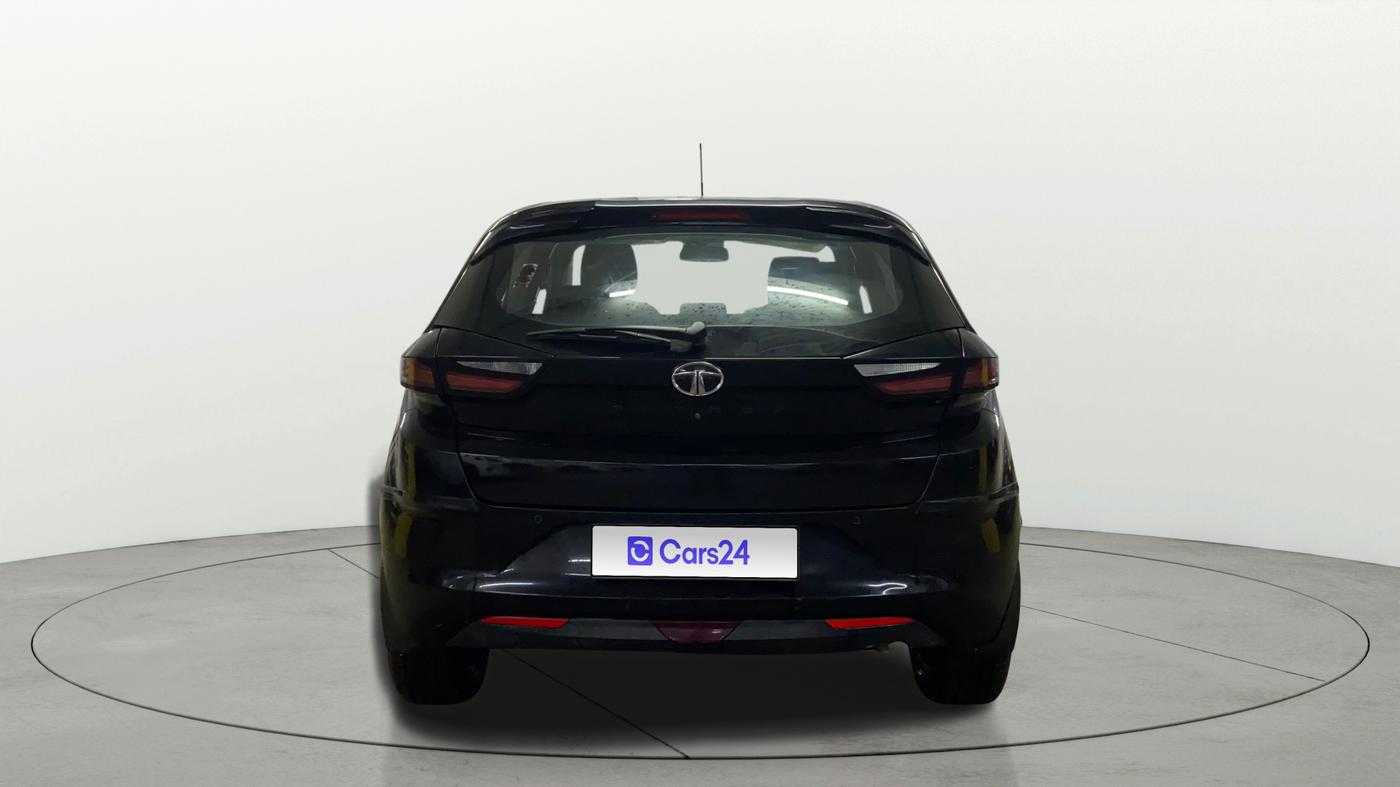 2022 Tata ALTROZ XZ PLUS PETROL DARK EDITION, Petrol, Manual, 71,467 km, Back/Rear