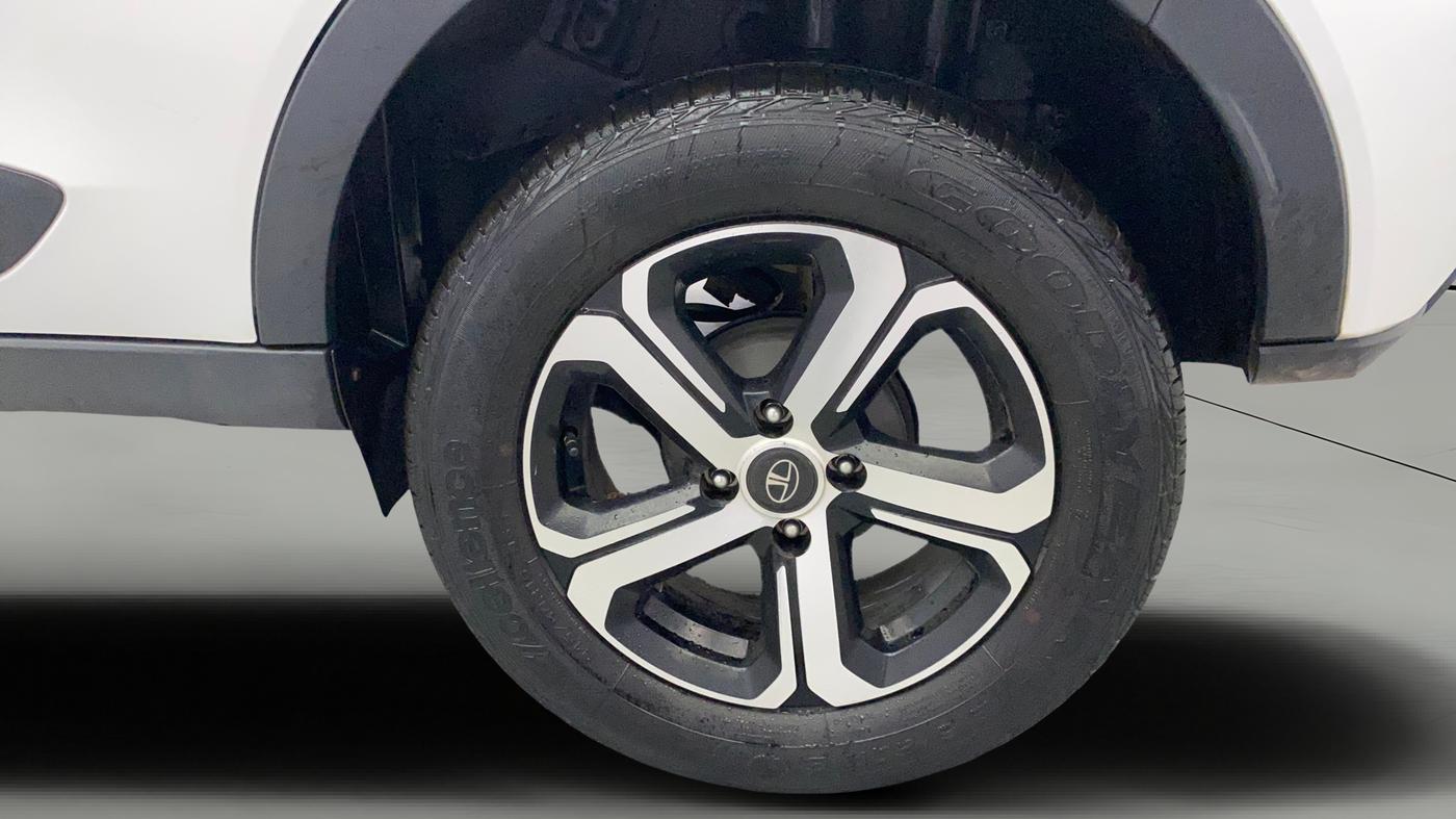 2023 Tata NEXON XZA PLUS (L), Petrol, Automatic, 8,034 km, Left Rear Wheel