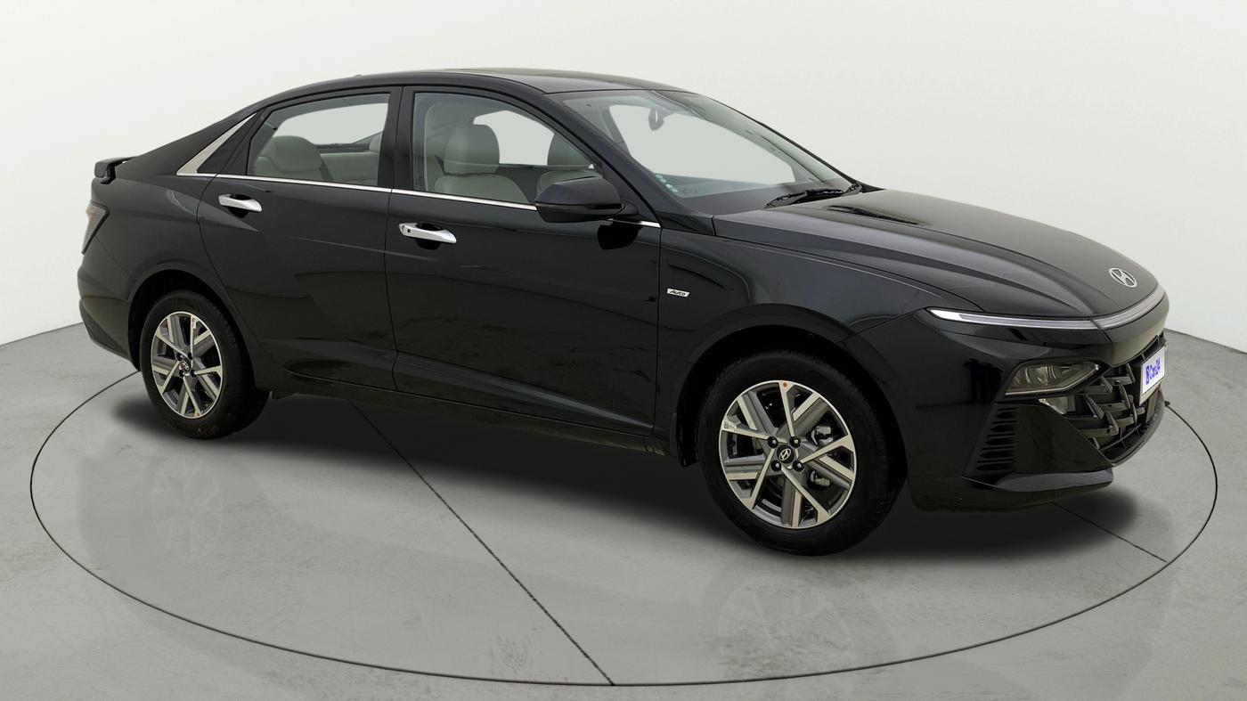 2025 Hyundai Verna SX(O) 1.5 MPI IVT , Petrol, Automatic, 261 km, Right Front Diagonal