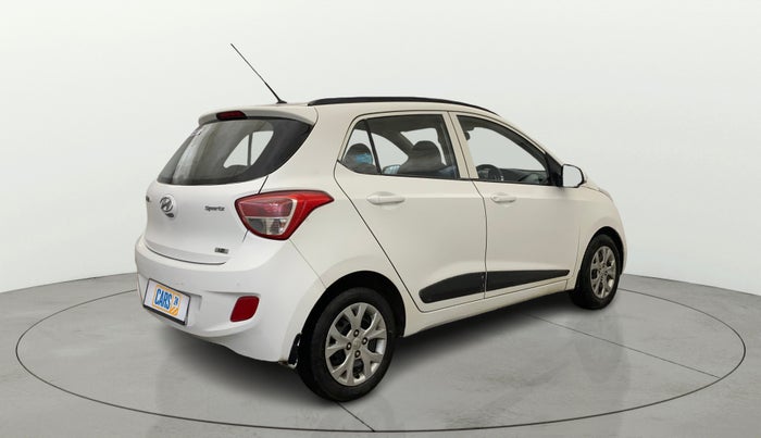 2015 Hyundai Grand i10 SPORTZ 1.2 KAPPA VTVT, Petrol, Manual, 51,234 km, Right Back Diagonal