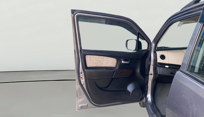 2017 Maruti Wagon R 1.0 VXI AMT, Petrol, Automatic, 27,381 km, LHS Front Door