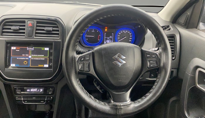 2017 Maruti Vitara Brezza ZDI PLUS DUAL TONE, Diesel, Manual, 1,29,768 km, Steering Wheel Close Up