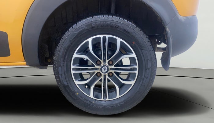 2019 Renault TRIBER RXZ, Petrol, Manual, 37,121 km, Left Rear Wheel