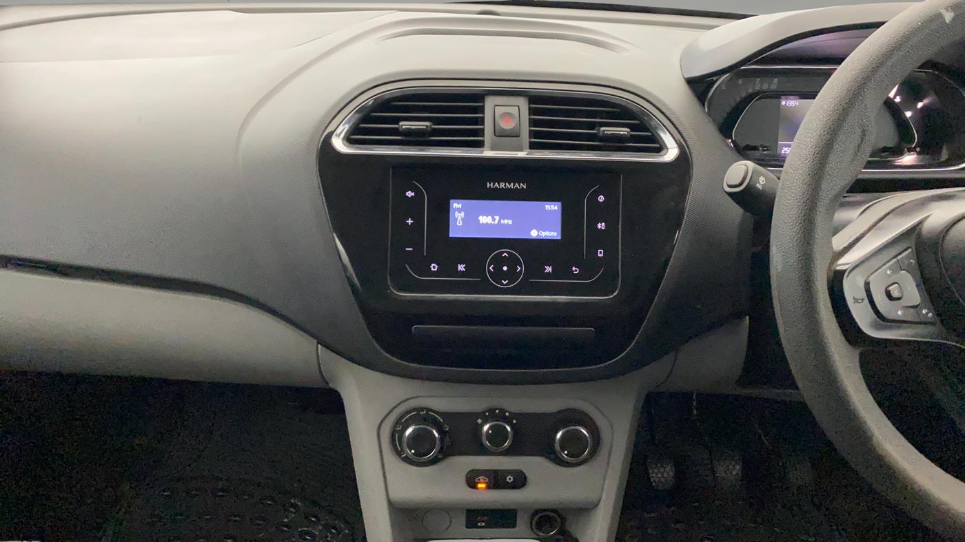 2023 Tata Tiago XT PETROL, Petrol, Manual, 25,802 km, Air Conditioner